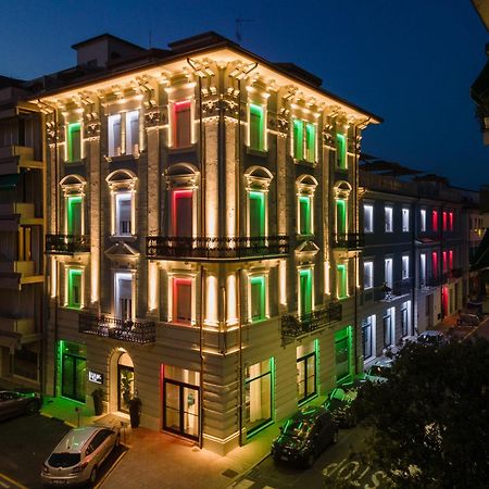 VI Suites Виареджо Экстерьер фото